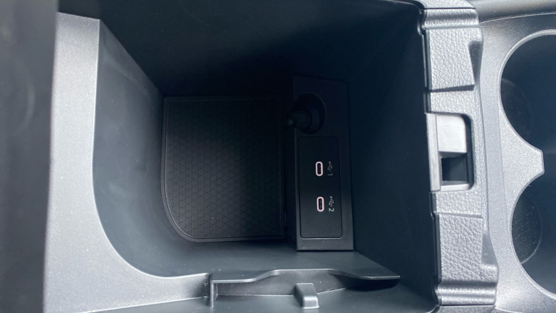 Nissan Qashqai 1.3 DiG-T MH 158 N-Connecta 5dr Petrol Hatchback